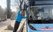 【新春走基层·在岗位上】西峰公交司机：坚守“方向盘” 护航出行路